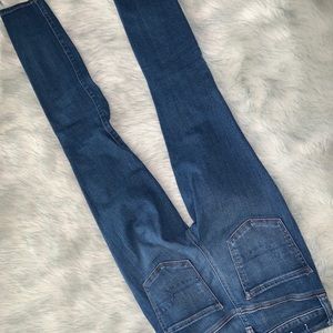 Women’s size 4 Long American eagle jeans